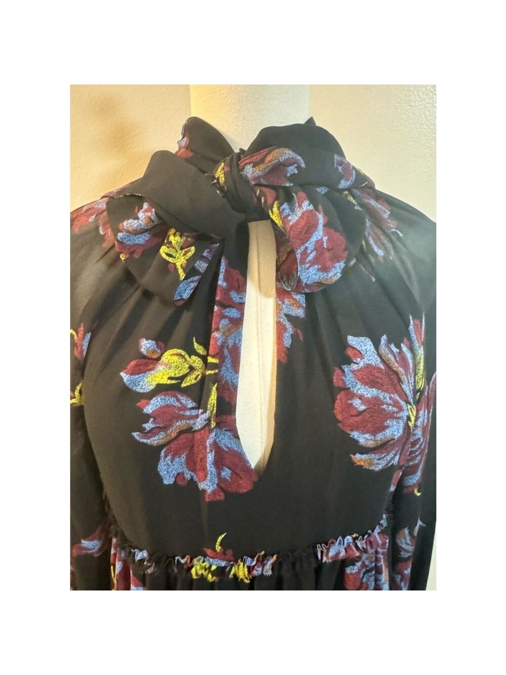 Cinq à Sept Revina Floral Print Mini Dress Black Size 0 Mock-neck Bow Key-hole - Picture 7 of 16
